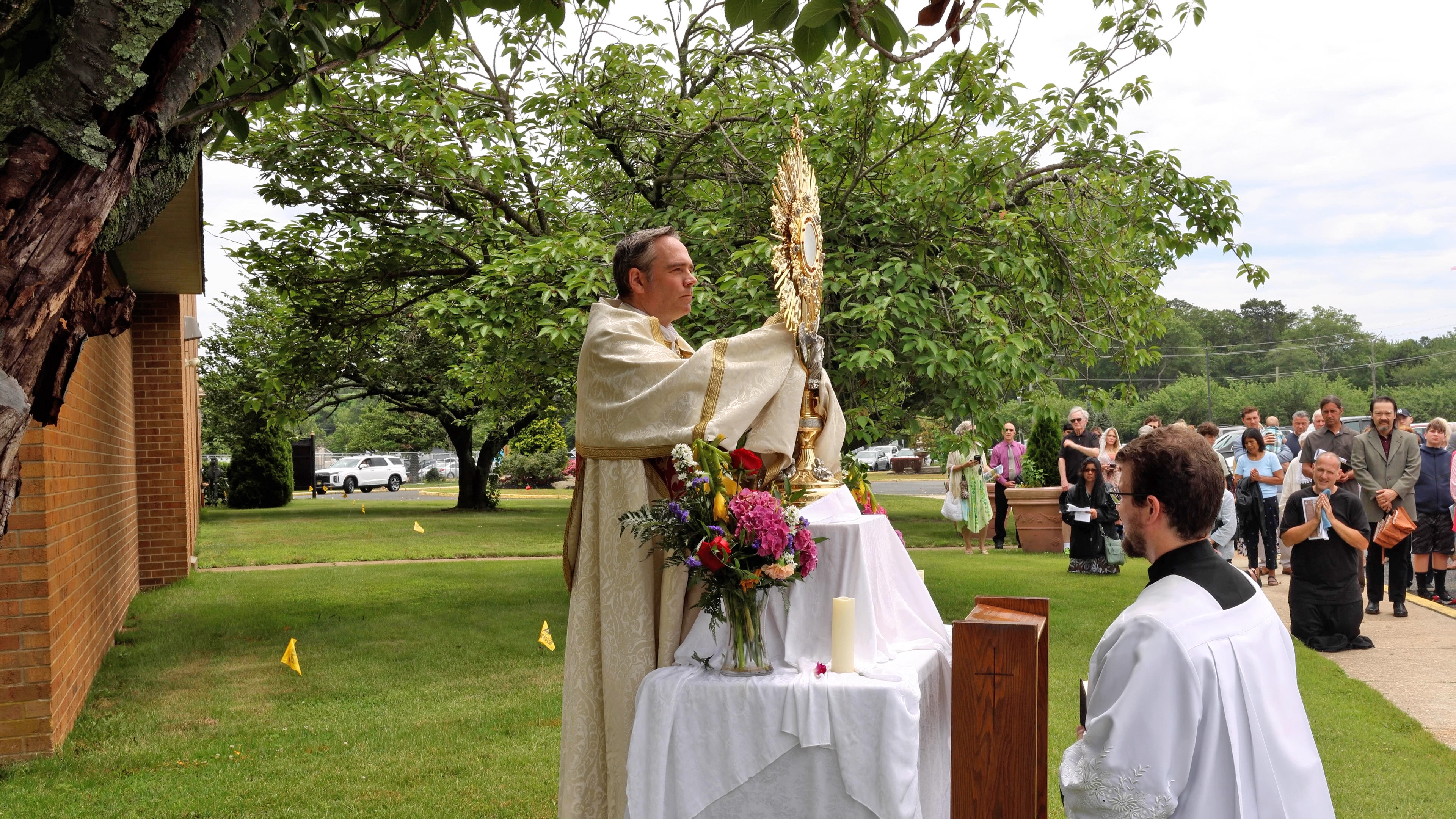 20250622_stdominic_corpus_christi_14.jpeg